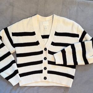 H&M Striped Black and Ivory Women's Sweater